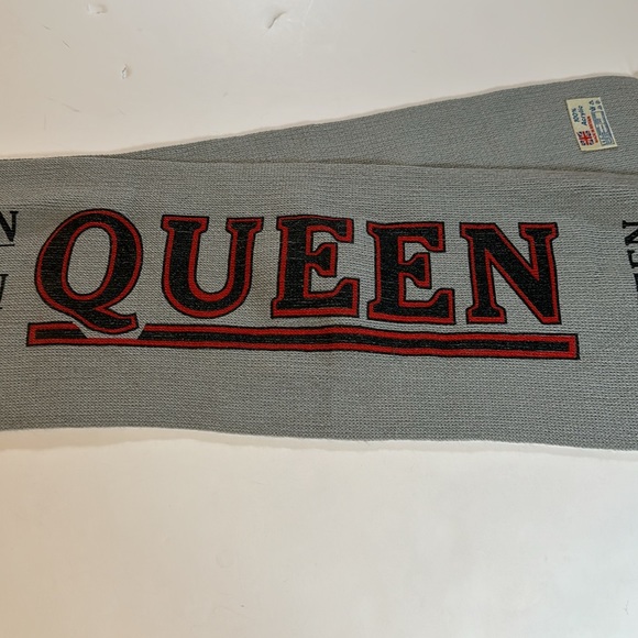 QUEEN 1982 EUROPEAN TOUR SCARF HOT SPACE TOUR FREDDIE MERCURY - Picture 5 of 8